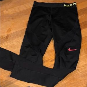 Full Length Nike Leggings with Red Mesh